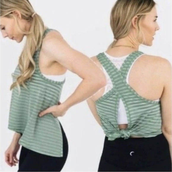 ZYIA Tops - Zyia XXXL NWT green forest nimbus split back tank top sleeveless